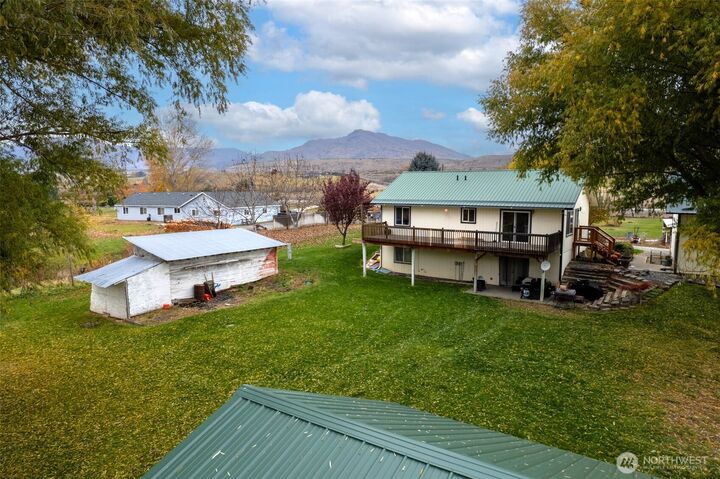 Property Photo: 1790 Old Hwy 97 WA 98840