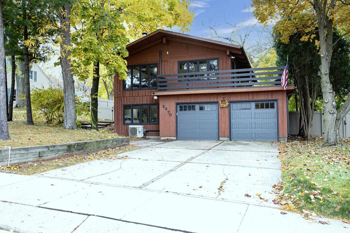 2470 Deckner Avenue  Green Bay WI 54302 photo