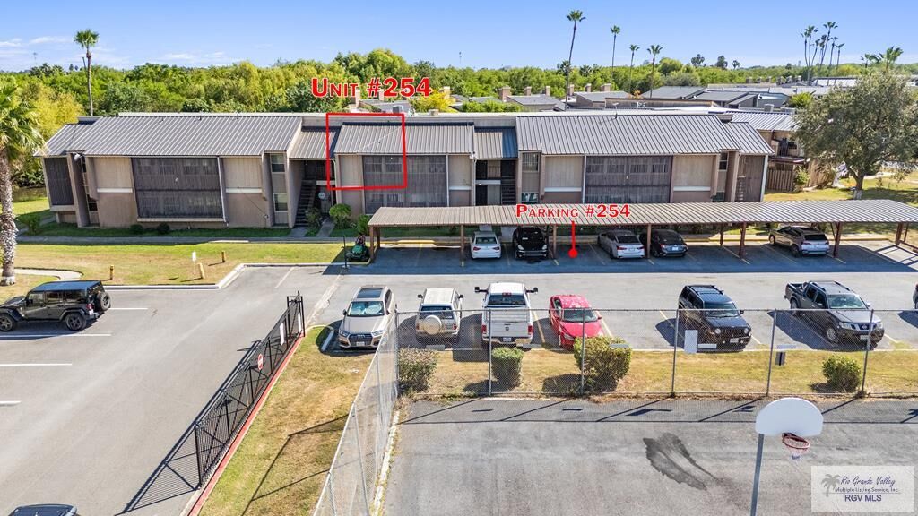 Property Photo: 205 Calle Amistosa 254 TX 78521