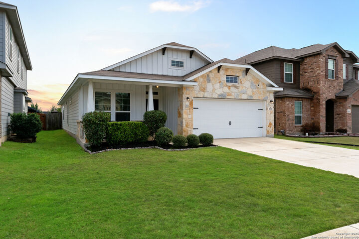 Property Photo:  8232 Breezy Cove  TX 78154 