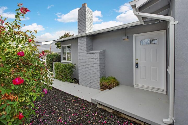 Property Photo:  2176 San Rafael Avenue  CA 95051 