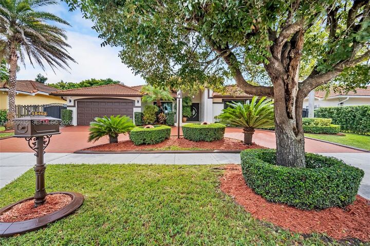 Property Photo:  15462 SW 115th St  FL 33196 