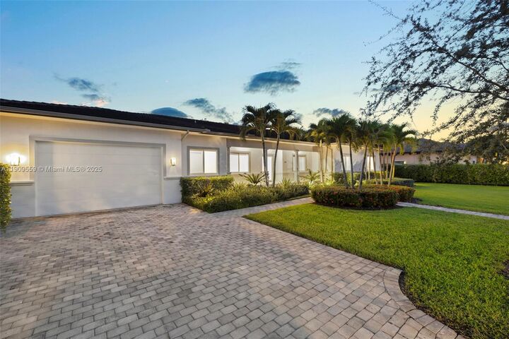 Property Photo: 9580 SW 101st Ter FL 33176