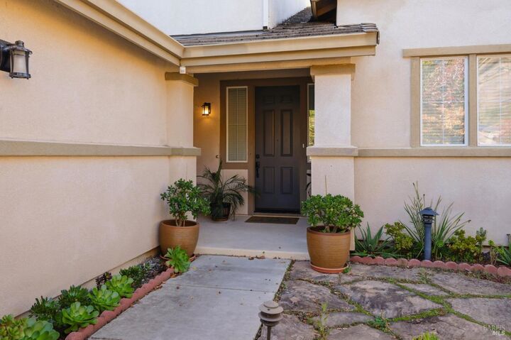 Property Photo:  425 Dawson Creek Drive  CA 94534 