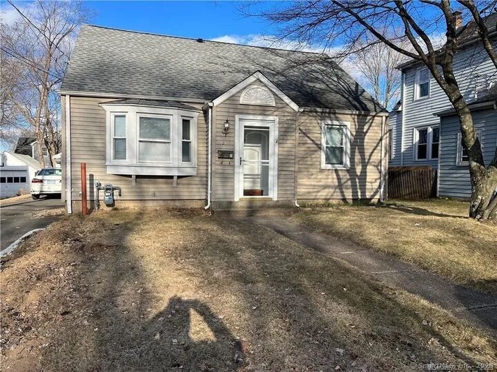 31 Morris Avenue  Bristol CT 06010 photo