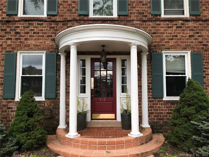 Property Photo: 512 Townsend Avenue 1R CT 06512