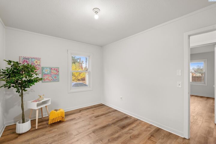 Property Photo: 417 Douglass Ave. WA 99352