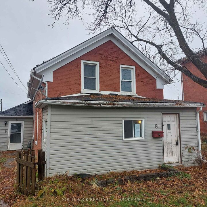Photo de la propriété: 8 Montague Street ON K7A 2M1