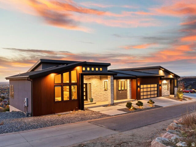 Property Photo: 1766 View Ct UT 84037