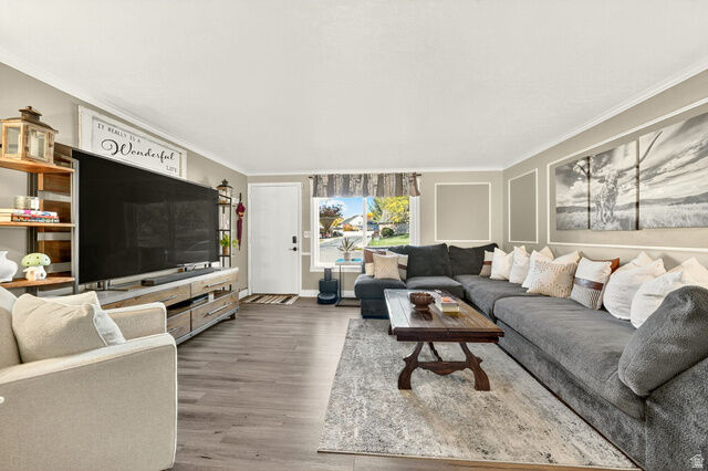 Property Photo: 938 S Bristol Rd E 50 UT 84037