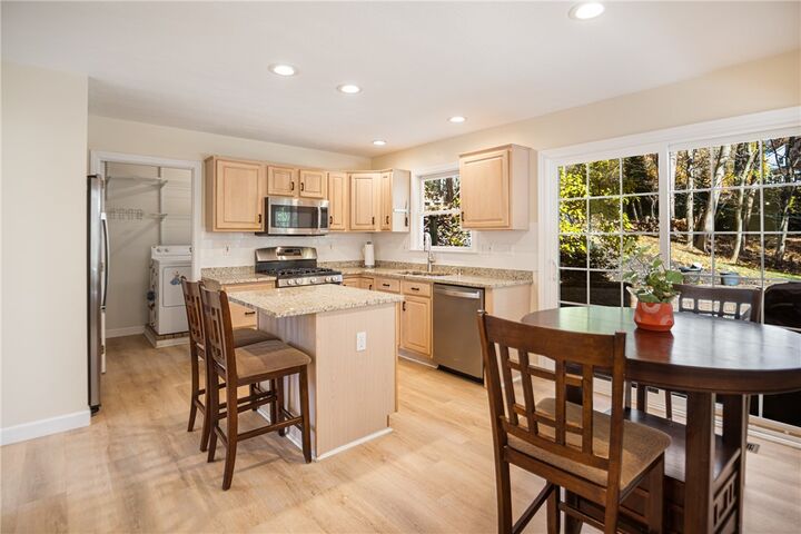 Property Photo: 2591 Grouse Rdg PA 15090