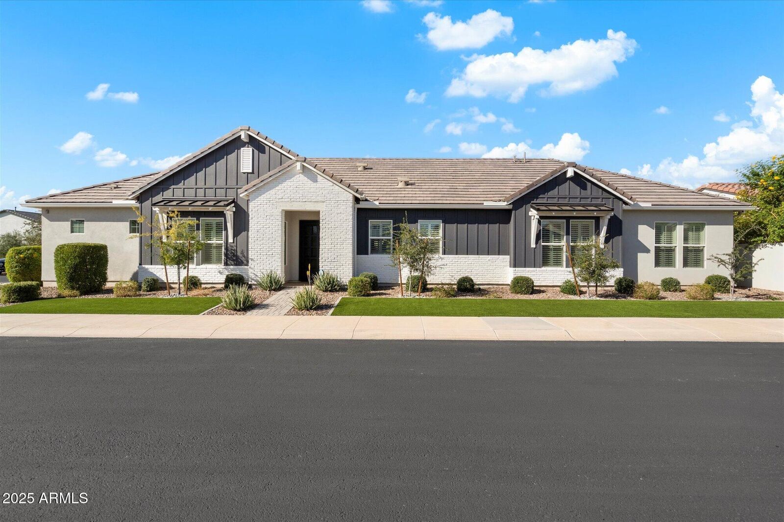 Property Photo:  17146 W Mountainair Street  AZ 85388 