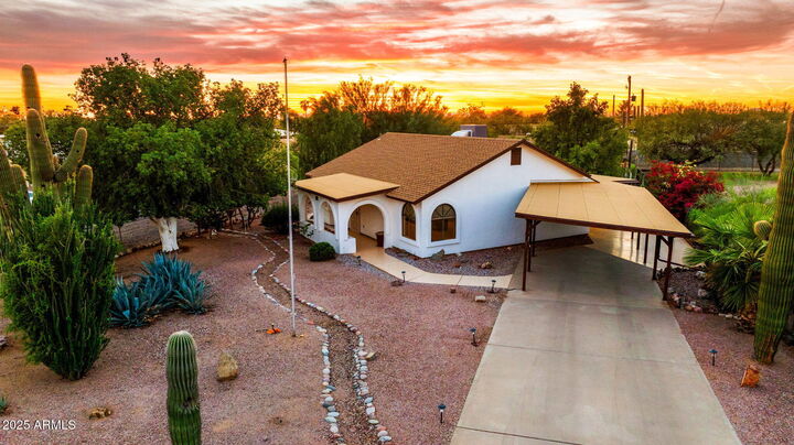 Property Photo:  1016 W Virginia Street  AZ 85120 