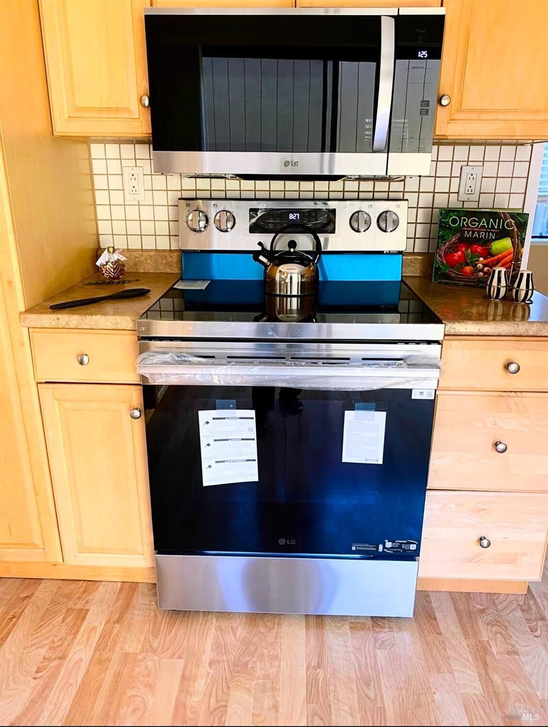 Property Photo:  1 Columbine Lane  CA 94947 