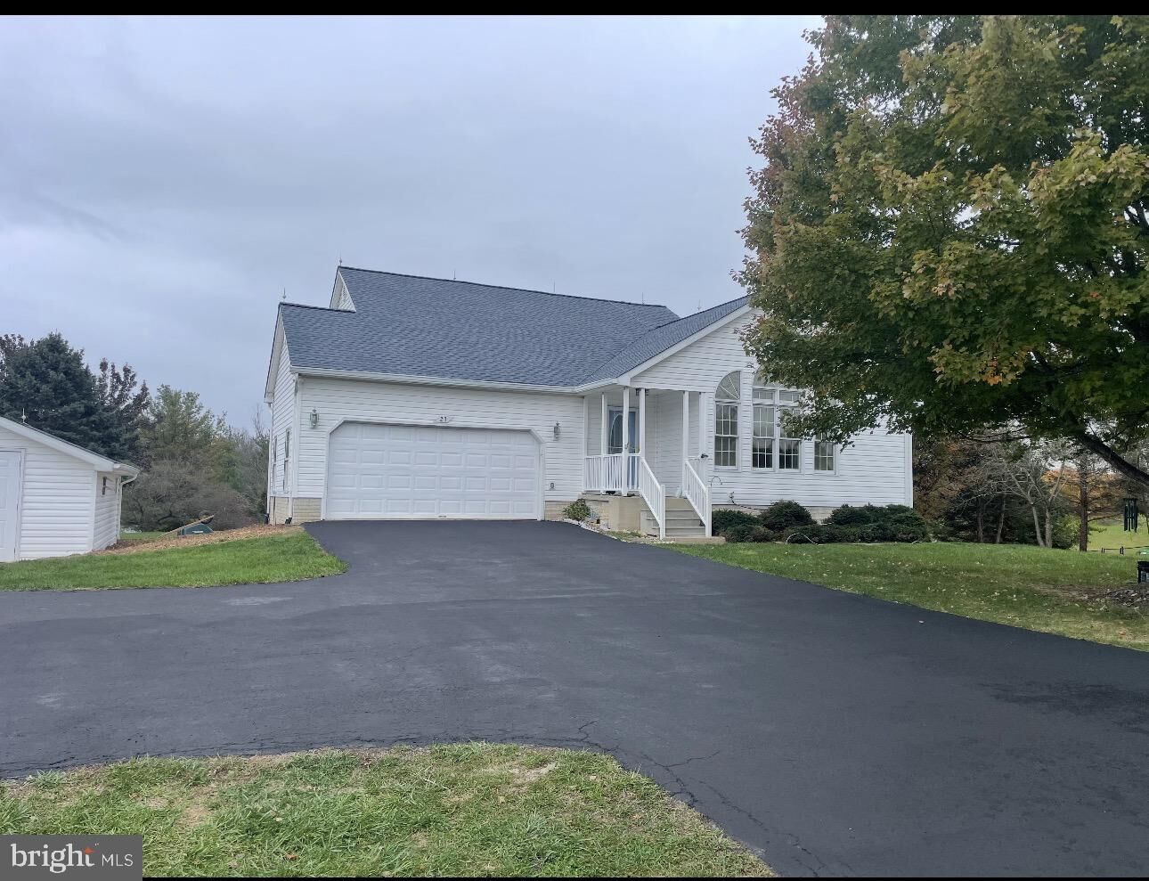 Property Photo: 23 Teakwood Court WV 25425