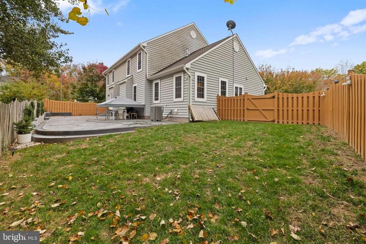 Property Photo: 16199 Sheffield Drive VA 22025