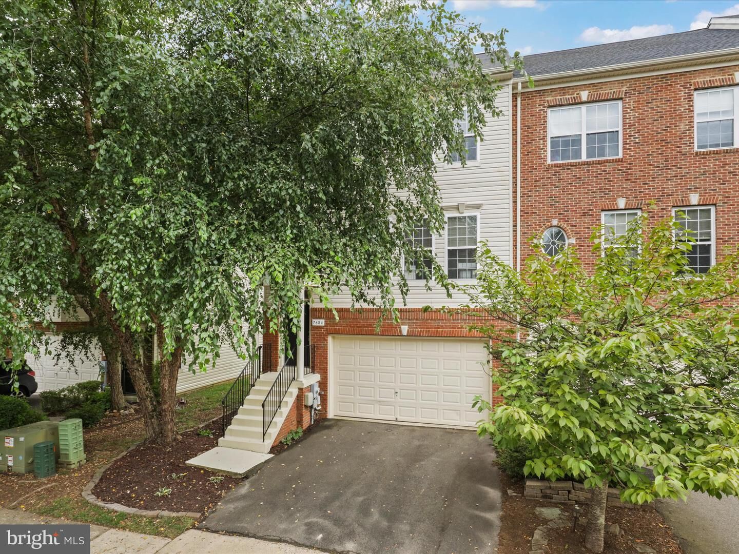 Property Photo:  7684 Audubon Meadow Way  VA 22306 