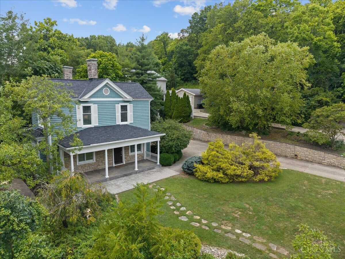 Property Photo: 559 Delta Terrace OH 45226