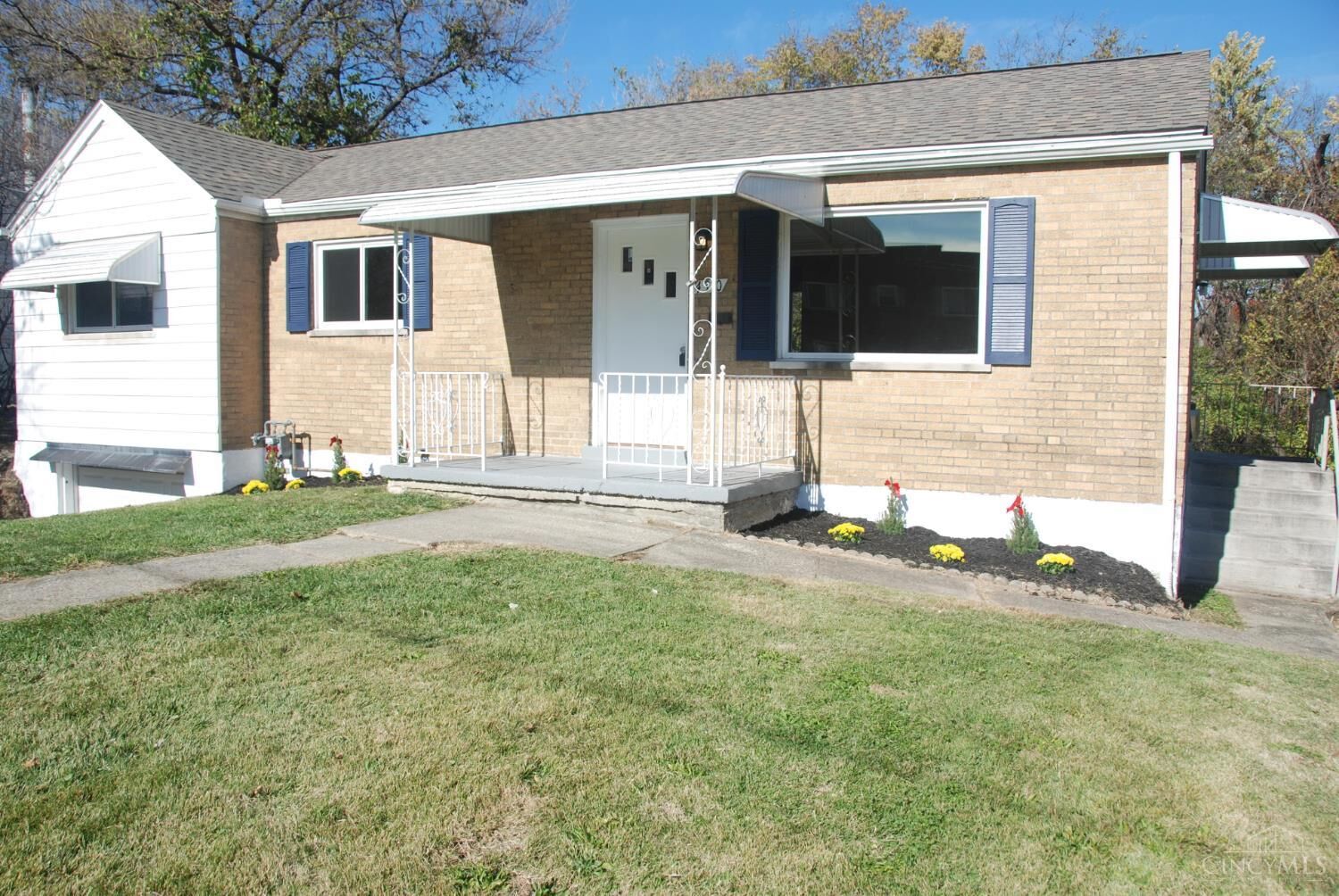 Property Photo: 4310 Mayhew Avenue OH 45238