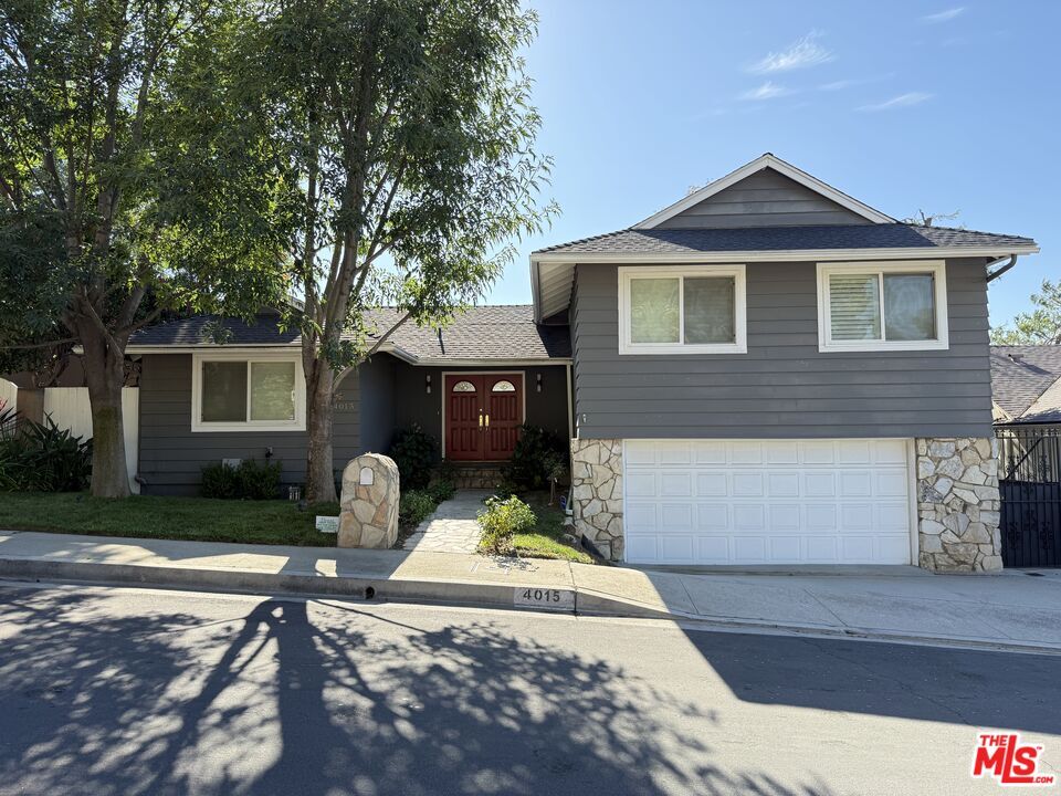 Property Photo:  4015 Karelia St  CA 90065 