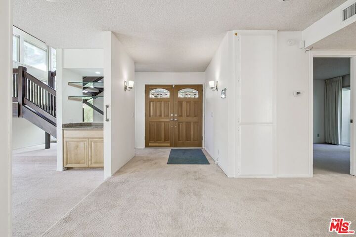 Property Photo: 16999 Avenida De Santa Ynez CA 90272