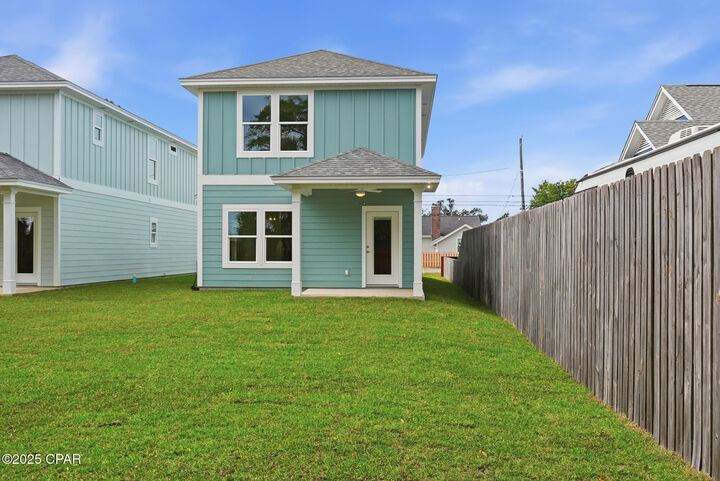 Property Photo: 928 Grace Avenue FL 32401