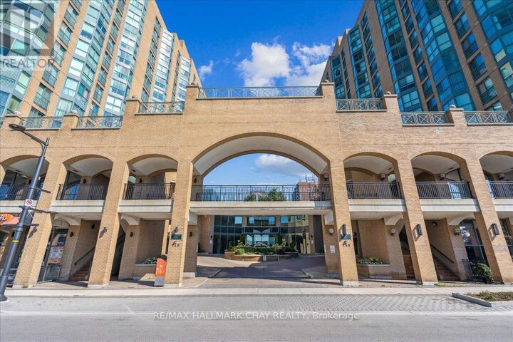 Property Photo: 140 Dunlop Street East 807 ON L4M 6H9