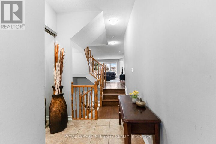 Property Photo: 410 Goldenbrook Way ON K4A 0J7