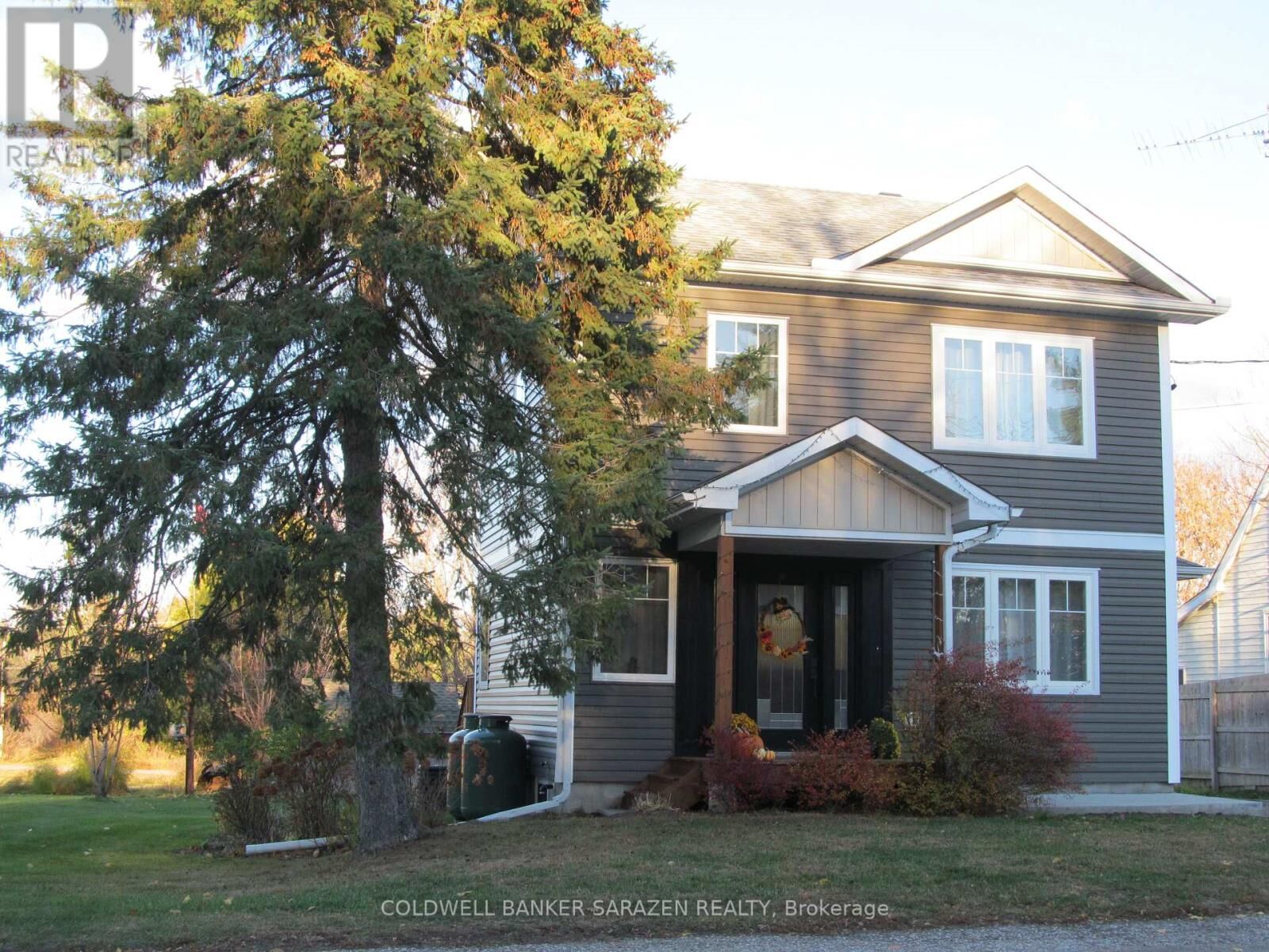 Property Photo: 20 Burnstown Road West ON K0A 3L0