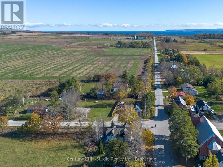 Property Photo:  310003 Kemble Rock Road  ON N0H 1S0 