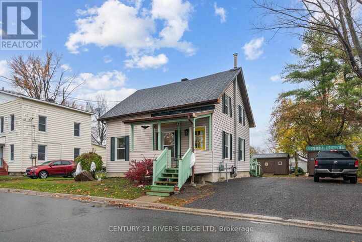 Property Photo:  61 Augusta Street  ON K0C 1X0 