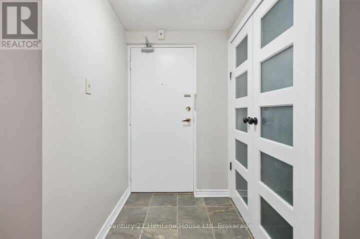 Photo de la propriété:  10 Ajax Street 203  ON N1H 7N6 