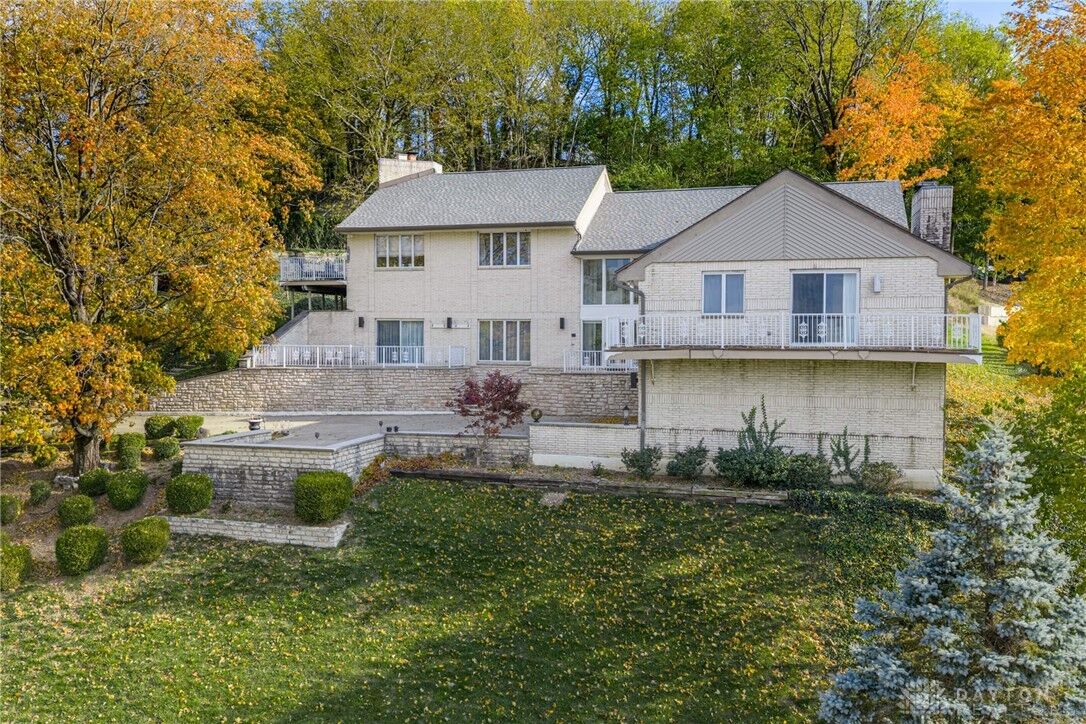 Property Photo:  1952 Tait Circle Road  OH 45429 