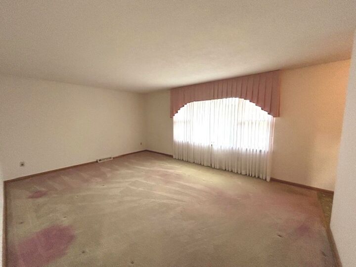 Property Photo:  4270 Harding Drive  PA 16509 