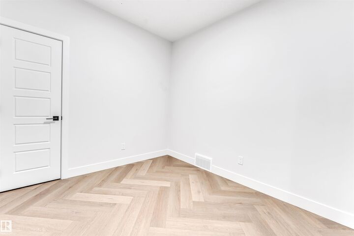 Property Photo:  3515 42 Avenue  AB T4X 0C4 