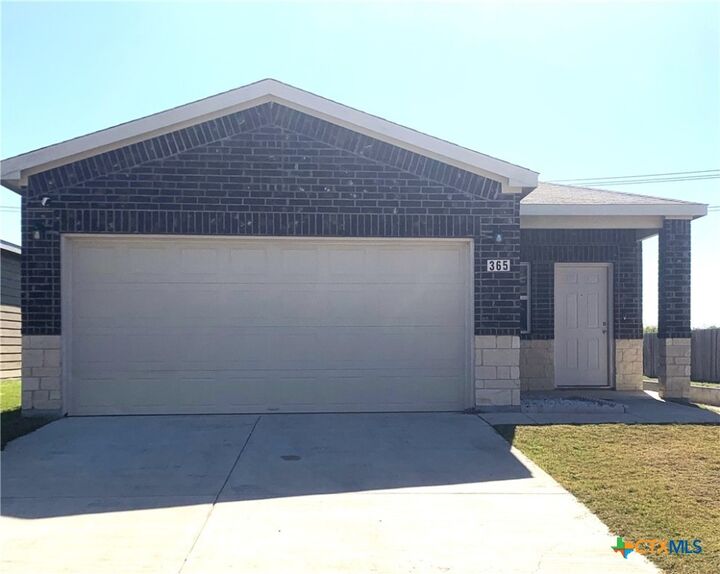 365 Autumn Blaze  New Braunfels TX 78130 photo