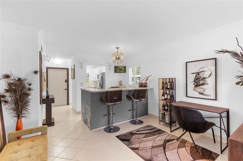 Property Photo:  1775 N Andrews Sq 210W  FL 33311 