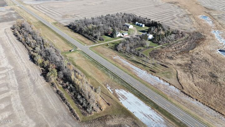 Property Photo:  774 Hwy 30  ND 58422 