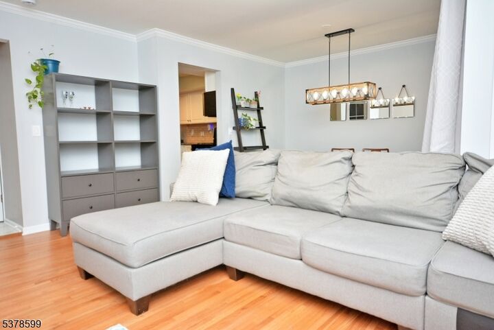 Property Photo:  13 Eton Ct  NJ 07921 