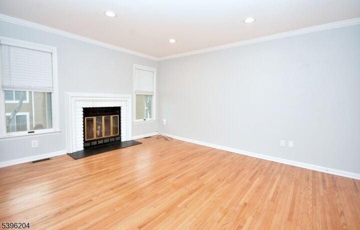 Property Photo:  13 Eton Ct  NJ 07921 