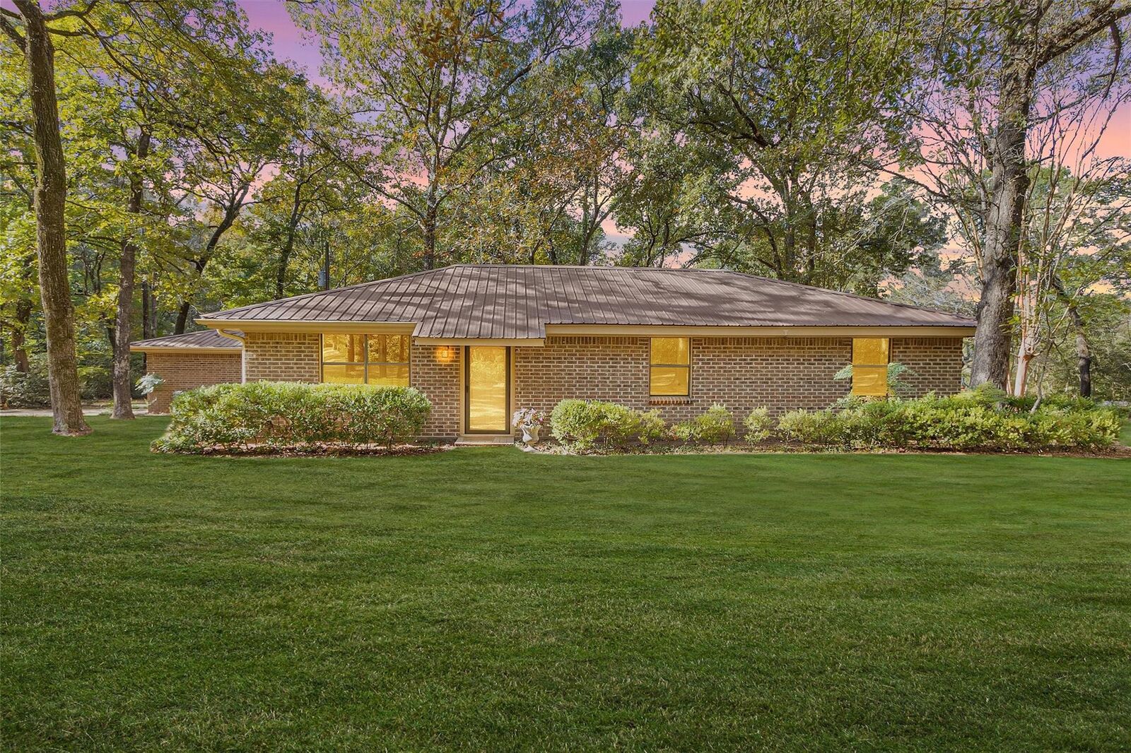 Property Photo:  213 County Road 3350  TX 75835 