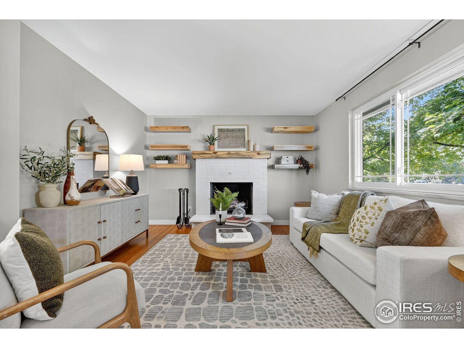 Property Photo: 880 Gilpin Dr CO 80303