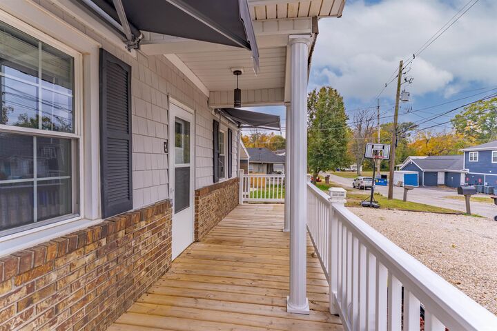 Property Photo:  405 Middle Street  IN 47630 