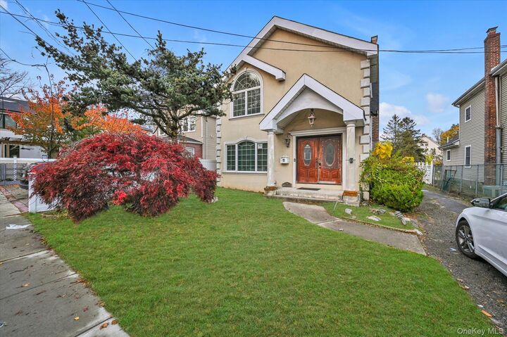 Property Photo:  218 Avery Place  NY 11516 