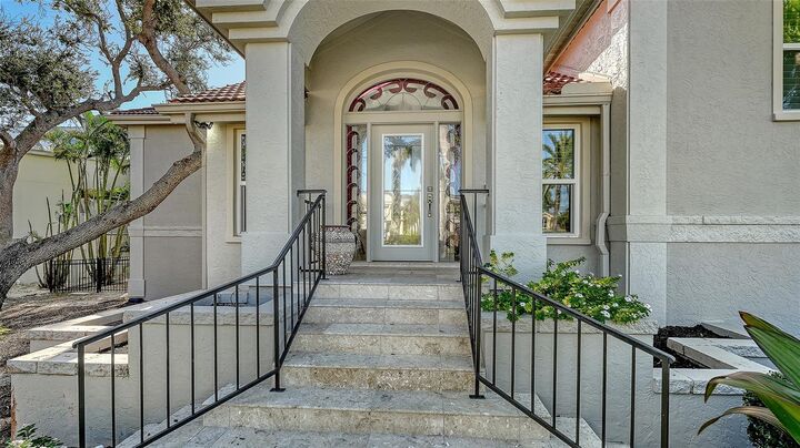 Property Photo:  3540 Bayou Circle  FL 34228 