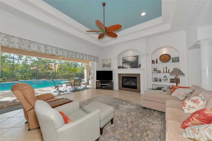 Property Photo: 10912 Big Bass Place FL 34212