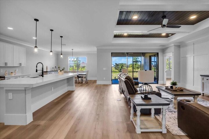 Property Photo: 15159 Sea Salt Way FL 34211