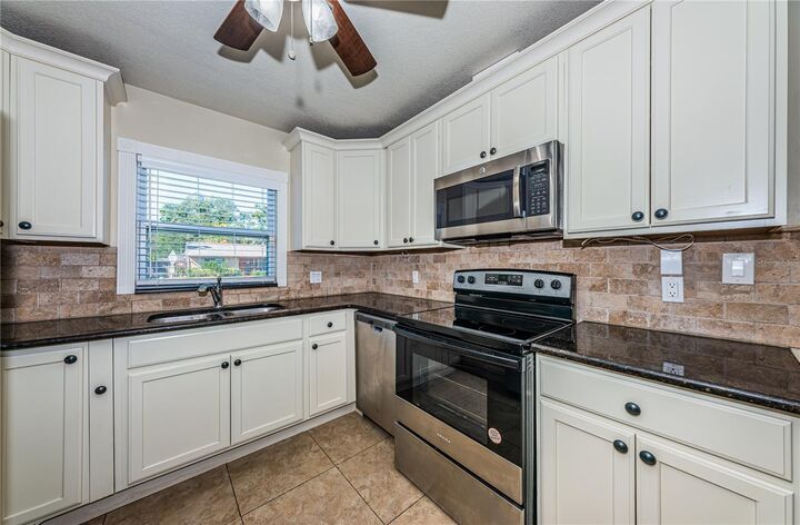 Property Photo: 1223 35th Street N FL 33713