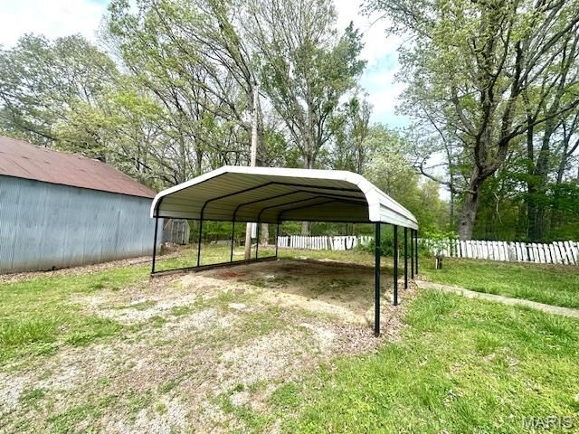 Property Photo: 18868 Chickadee Drive MO 63764