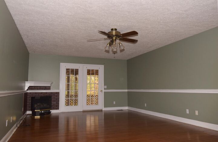 Property Photo:  70 Woodrun Dr  TN 38052-8460 